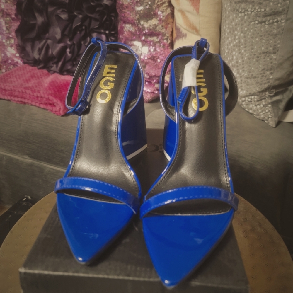 Cute blue ankle heels.